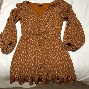 Never worn, new balloon sleeve dress.